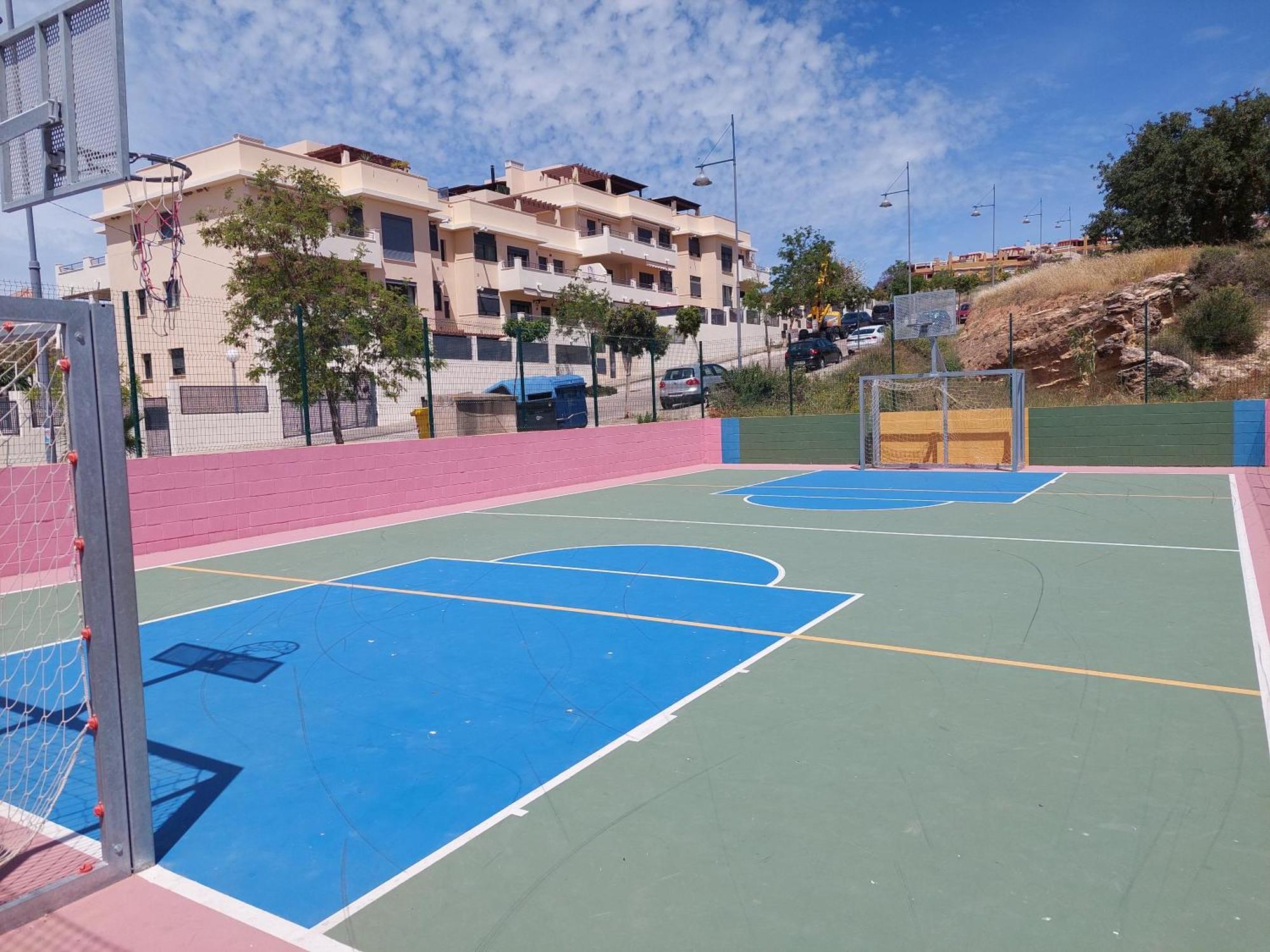 Bajo Con Jardin En Primera Linea De Playa Appartamento *